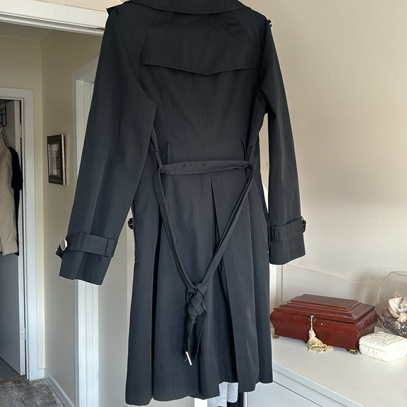 London Fog Black Trench - Picture 4 of 11